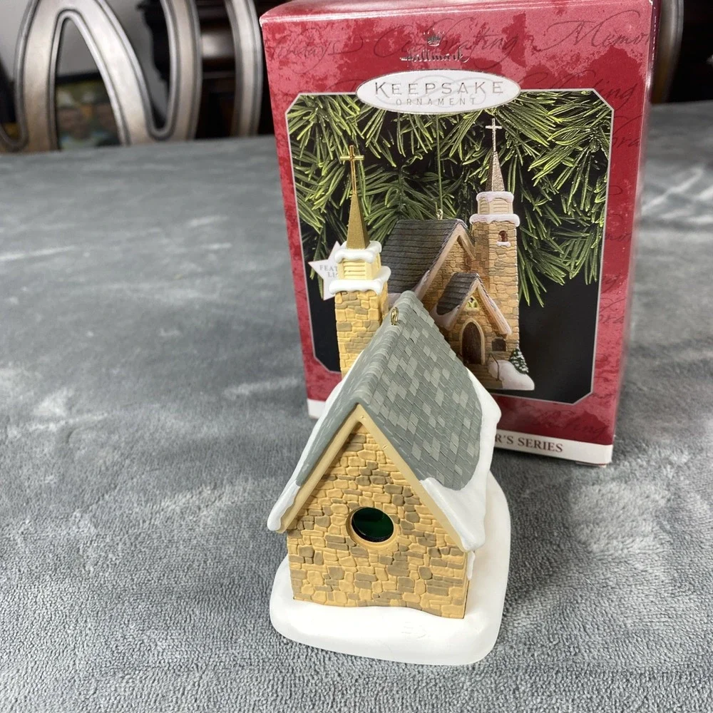 Hallmark Keepsake Ornament Candlelight Services Series The Stone Church 1998
